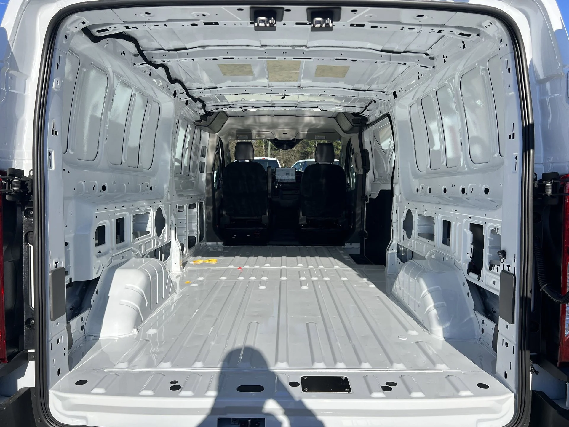 New 2026 Oxford White Ford Cargo Van image 17