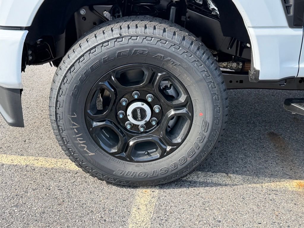 New 2026 Oxford White Ford F-350® XL image 23