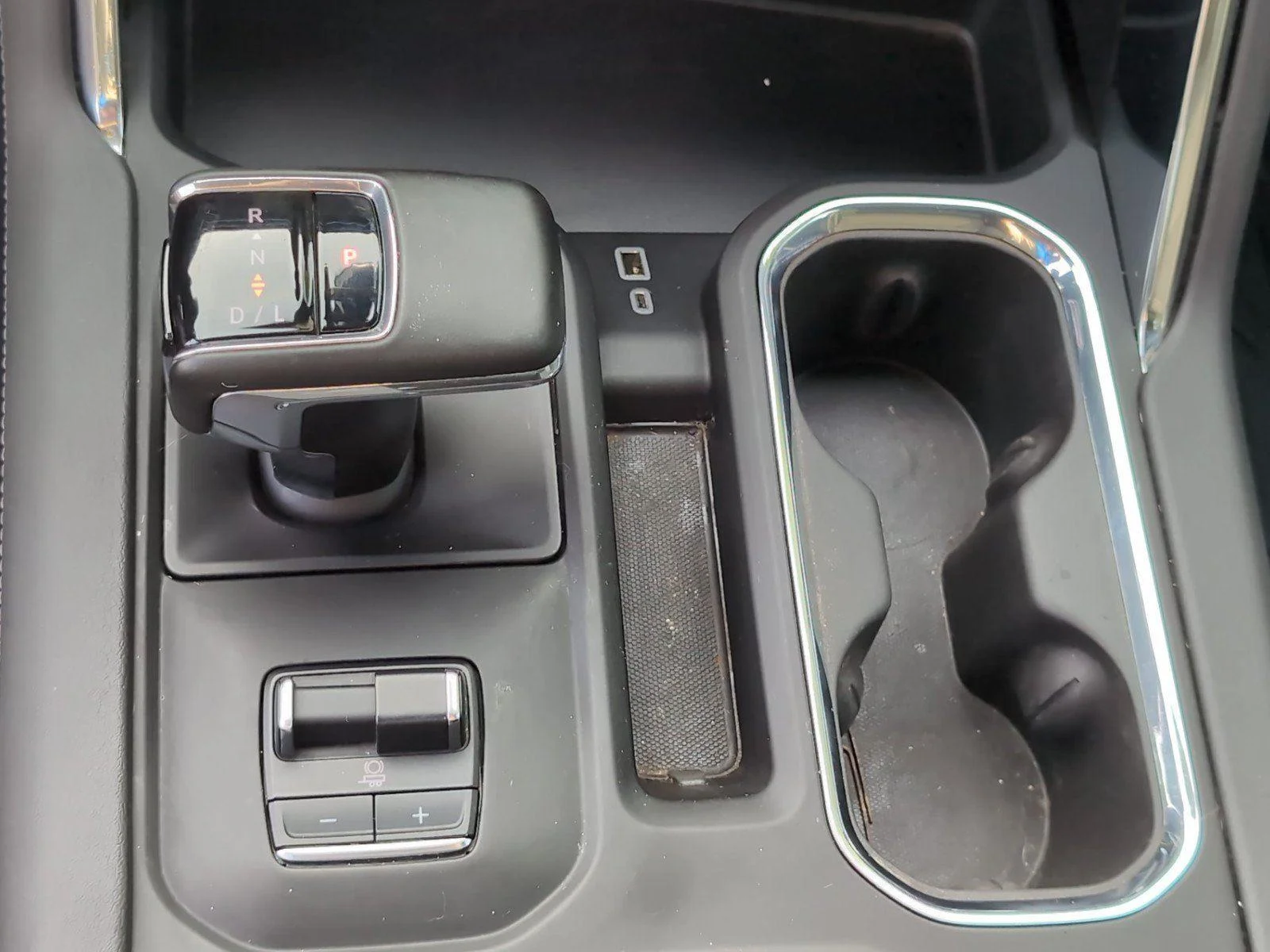 Used 2025 Downpour Metallic GMC Denali image 24