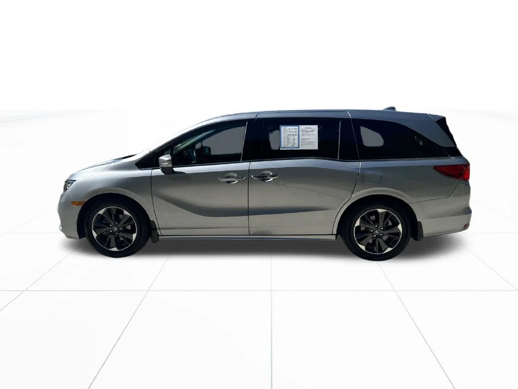Certified Used 2022 Lunar Silver Metallic Honda ELITE image 5
