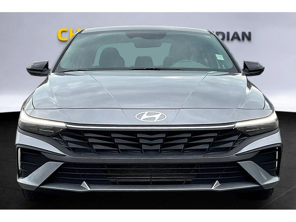Used 2026 Gray Hyundai SEL Sport image 3