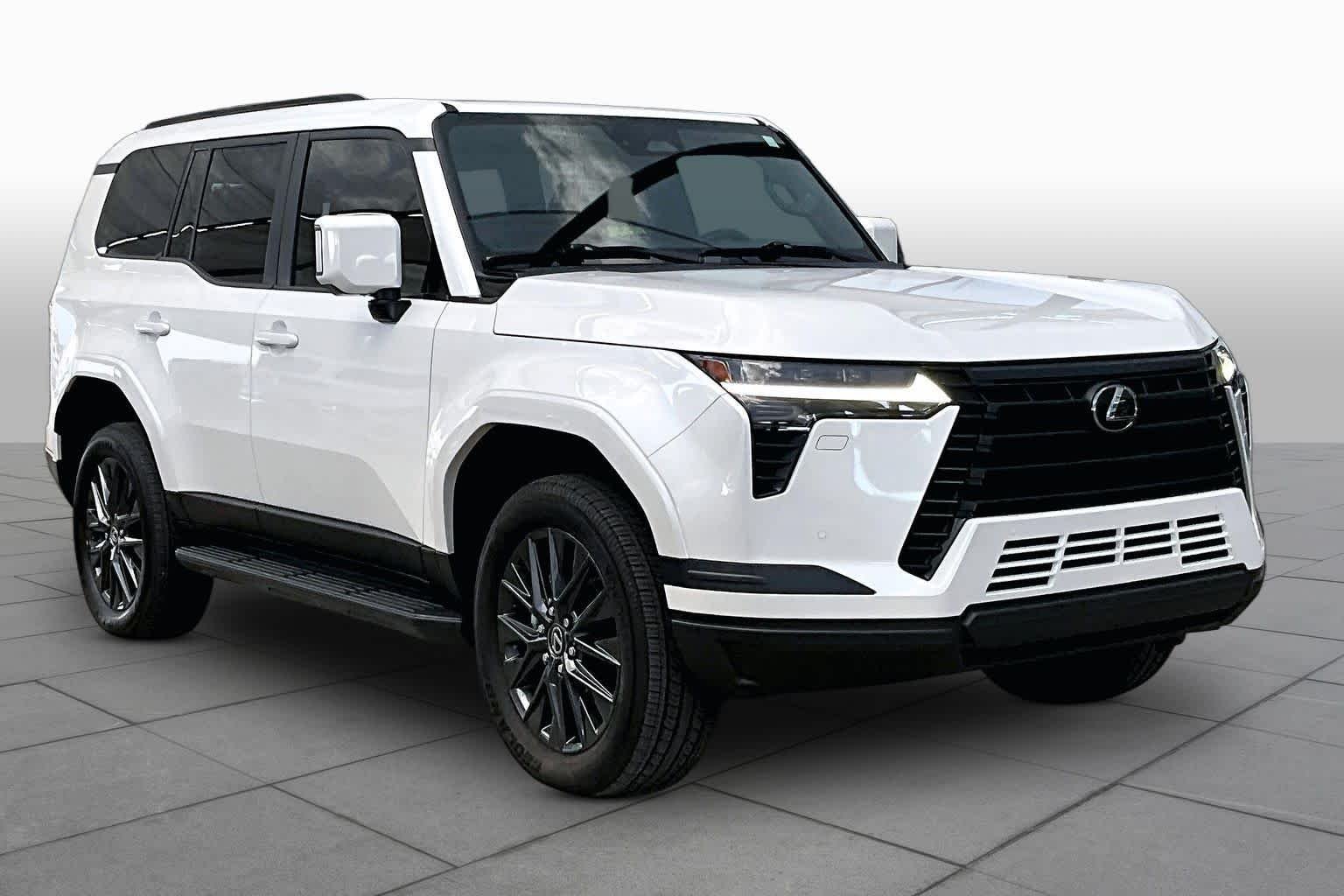 Used 2025 Eminent White Pearl Lexus Premium image 3