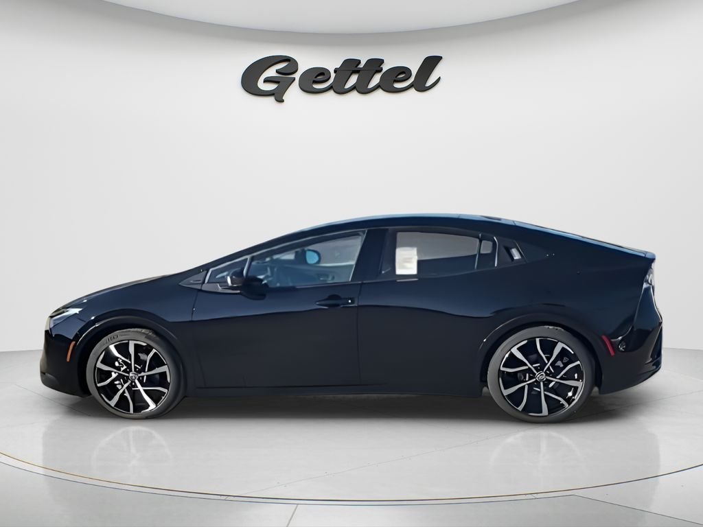 2026 Toyota Prius Plug-in Hybrid XSE Premium - Photo 9