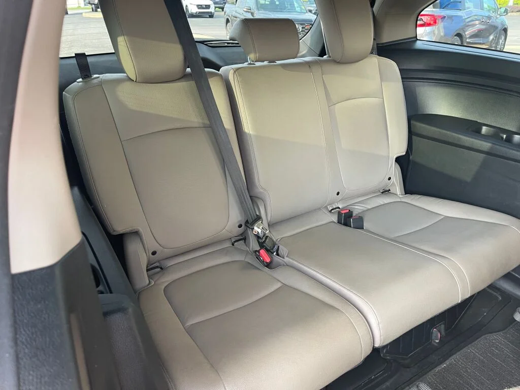 Used 2024 Radiant Red Metallic II Honda EX-L image 30