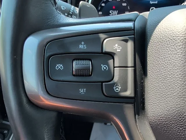 Used 2025 Black Chevrolet High Country image 26