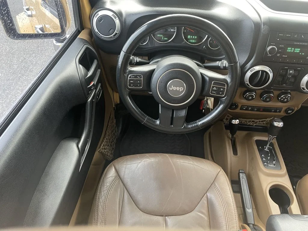 Used 2014 Dune Clear Coat Jeep Sahara image 12