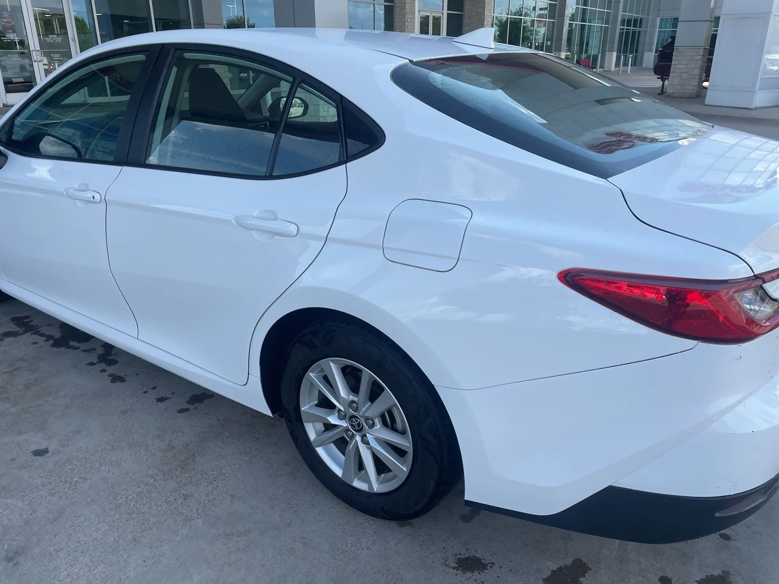 Used 2025 White Toyota LE image 13