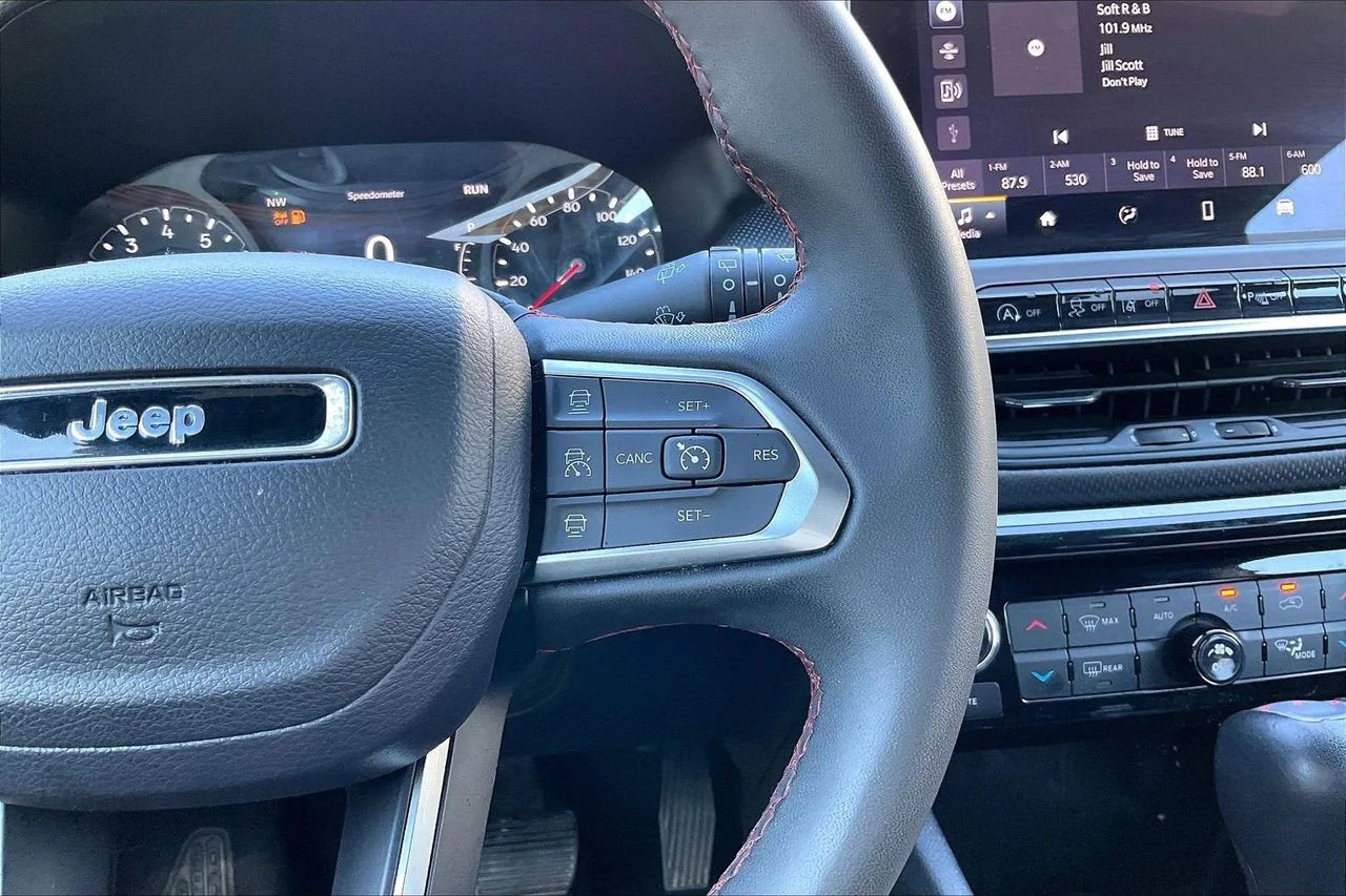 Certified Used 2024 Silver Jeep Trailhawk image 29