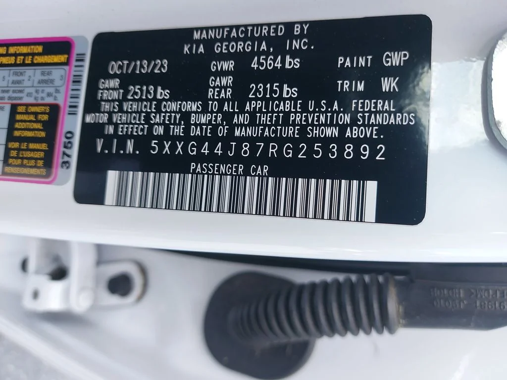 Used 2024 White Kia GT image 33
