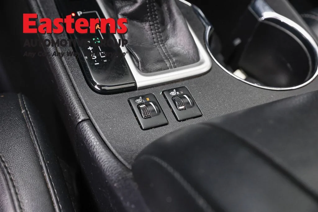 Used 2018 Black Toyota SE image 21