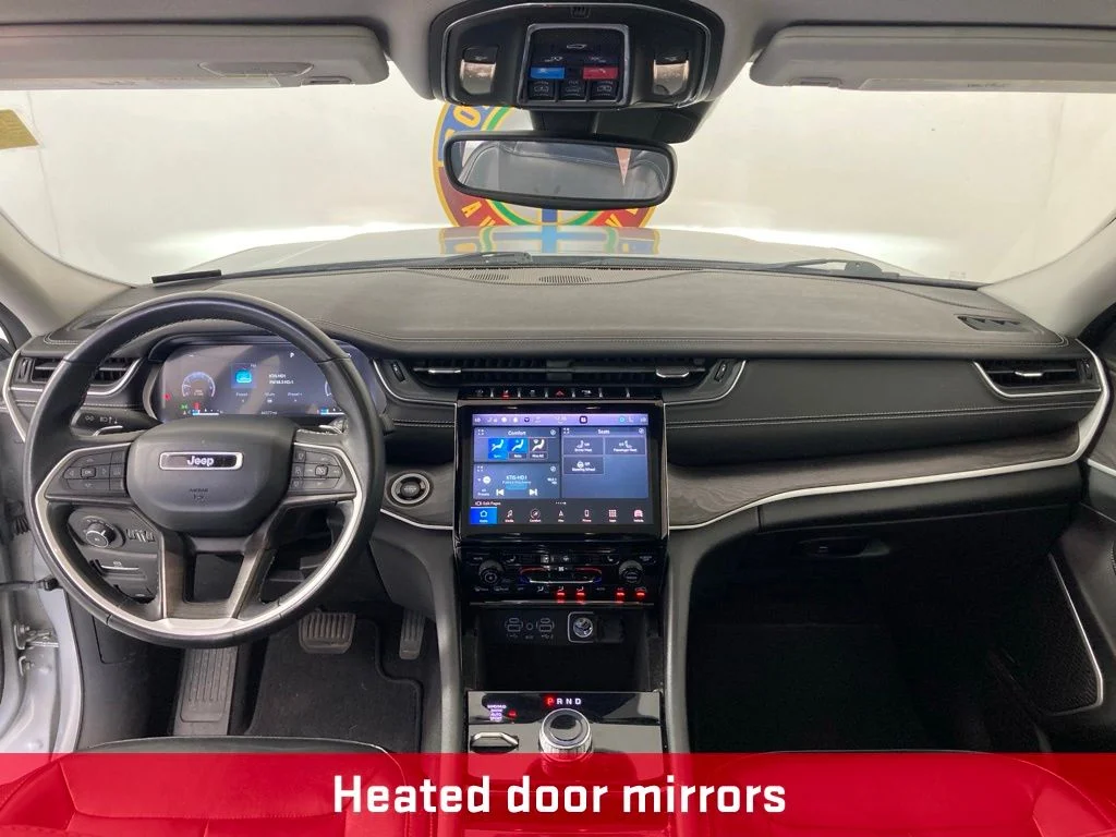 Used 2022 Silver Jeep Limited image 7
