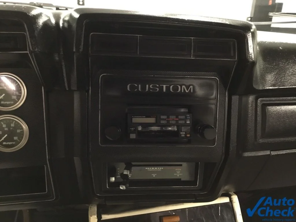 Used 1982 Purple Ford  image 34
