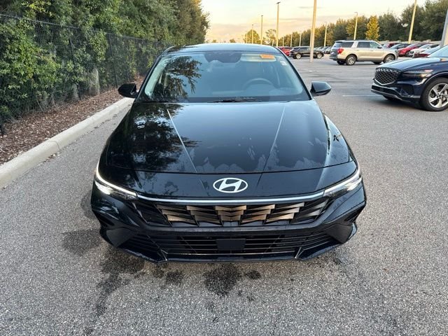 Certified Used 2024 Black Hyundai SEL image 7