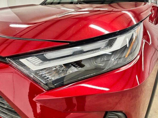 Used 2023 Red Toyota XLE image 9
