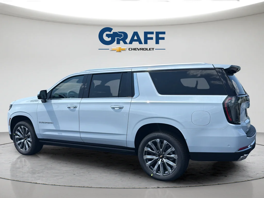 New 2026 Polar White Tricoat Chevrolet High Country image 4
