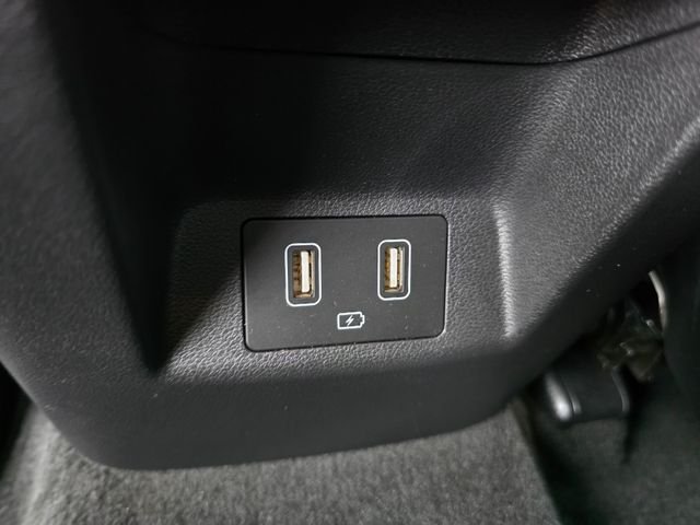 Used 2023 White Hyundai SEL image 17