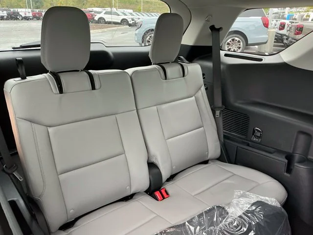New 2026 Vapor Blue Metallic Ford Active image 21