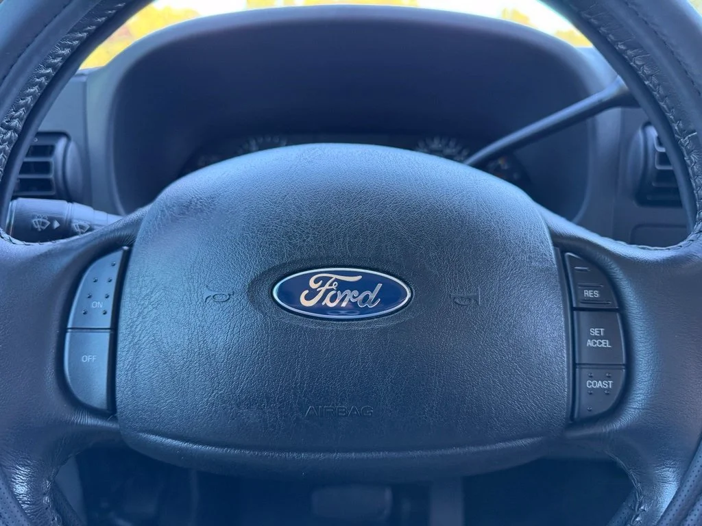 Used 2007  Ford XL image 30
