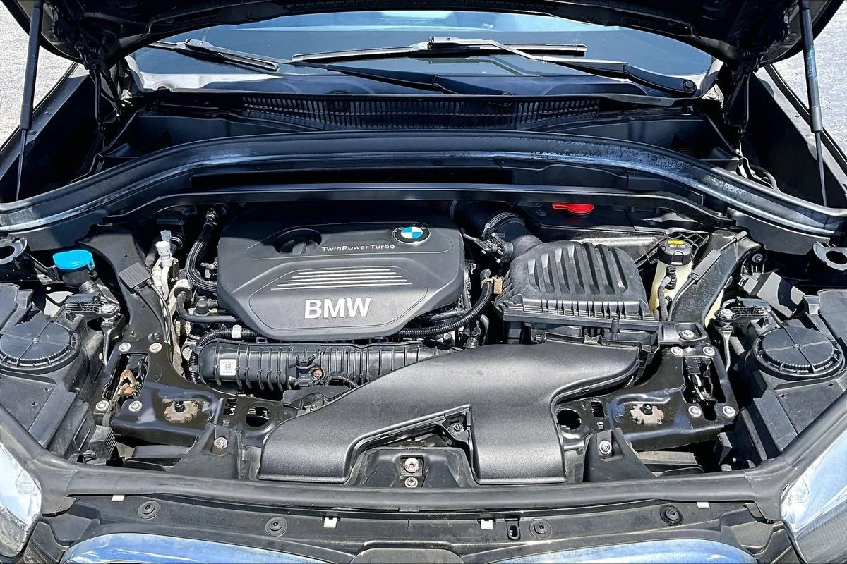 Used 2018 Green BMW xDrive28i image 33