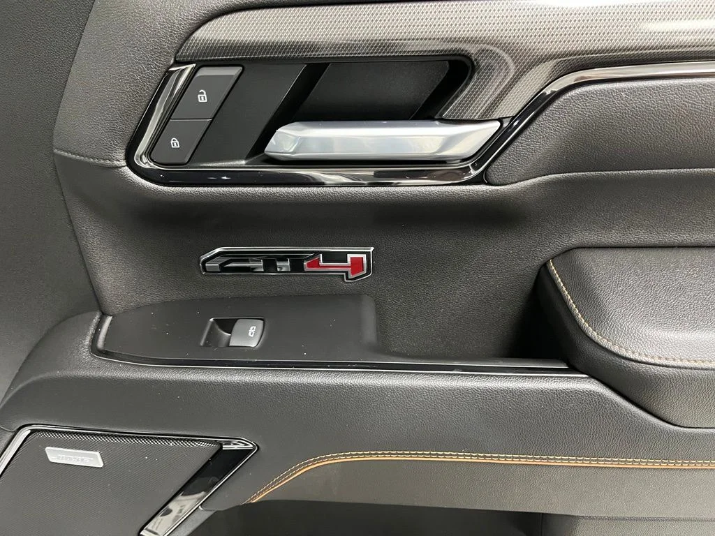 Used 2022 White GMC AT4 image 53