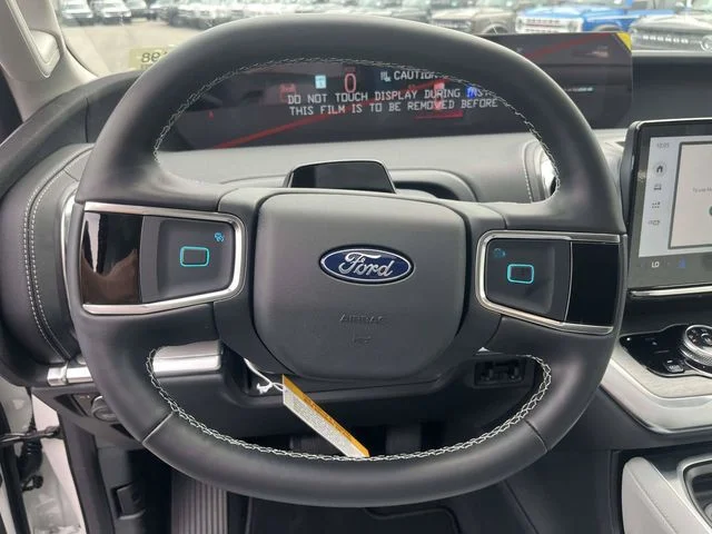 New 2026 White Ford Platinum image 9