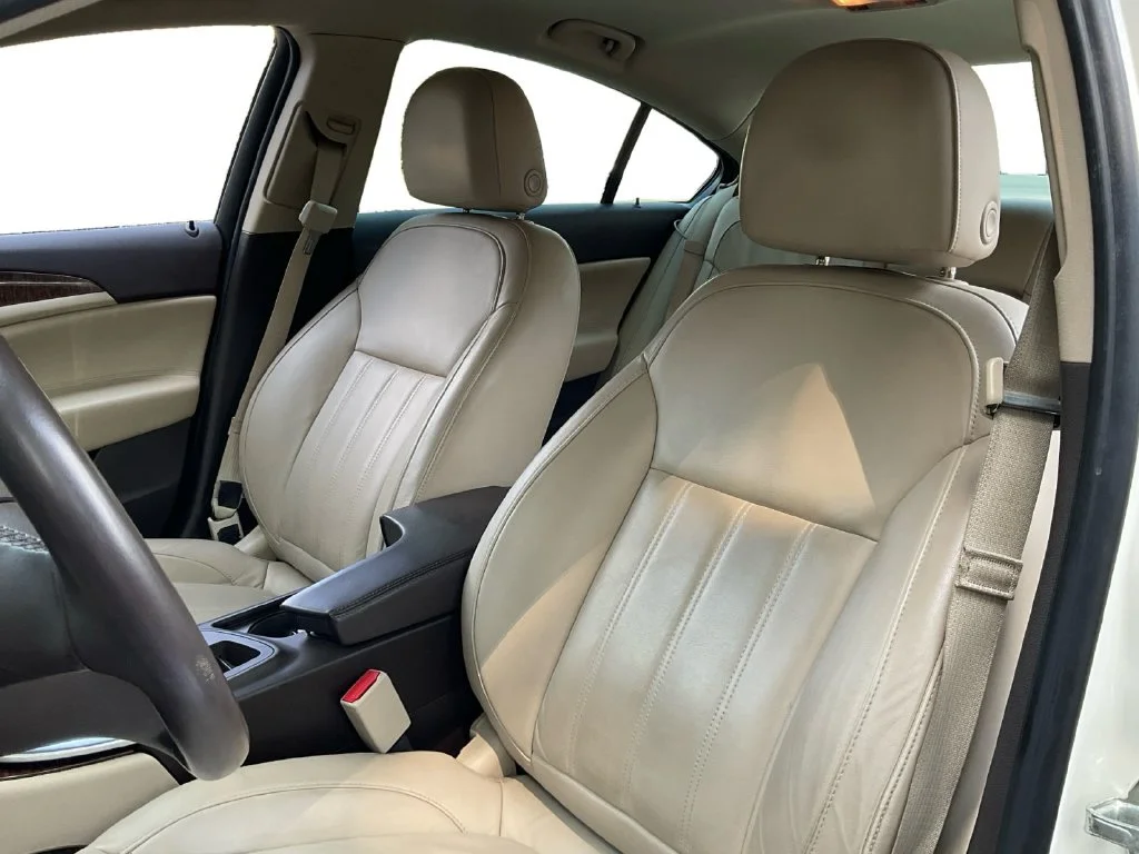 Used 2012 White Buick Premium I image 28