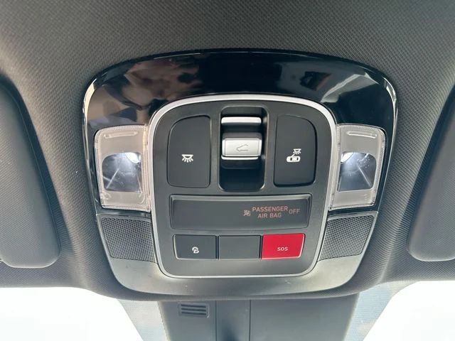 Used 2024 Black Hyundai SEL image 43