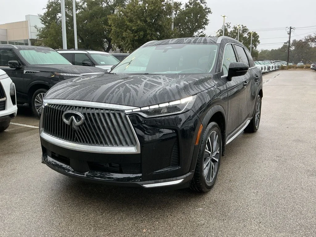 New 2026 MINERAL BLACK INFINITI Luxe FWD image 7