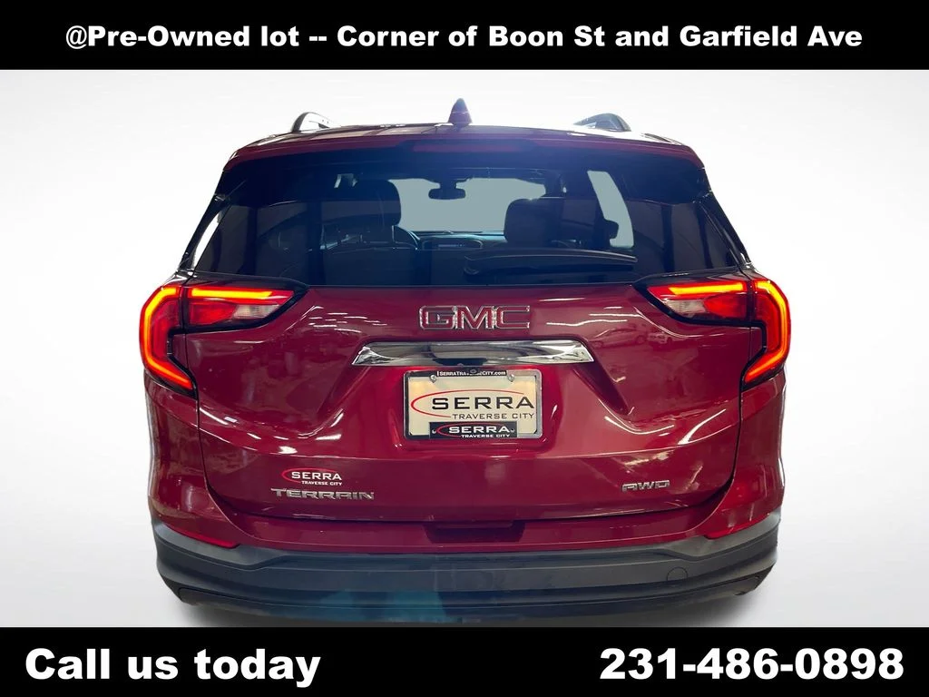 Used 2020 Red GMC SLE image 4