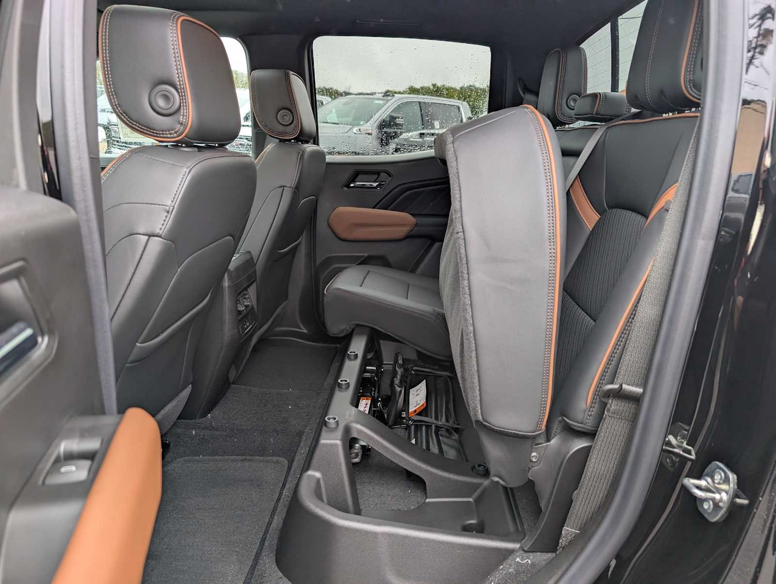 2026 GMC Canyon AT4 - Photo 21