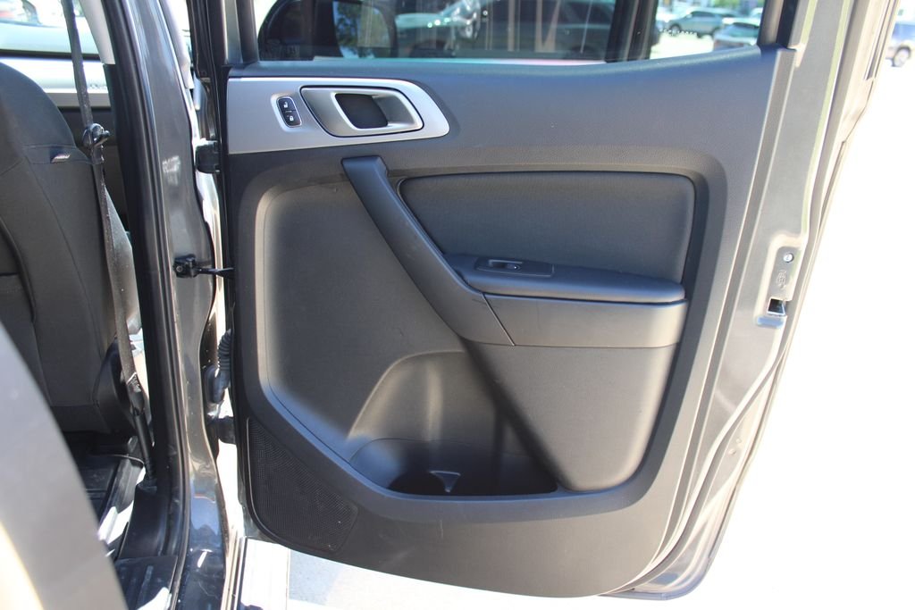 Used 2019 Gray Ford XLT image 43