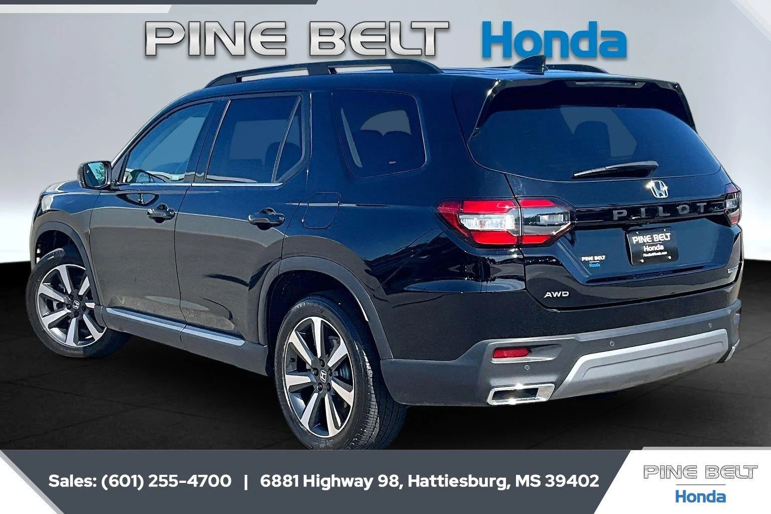 Used 2024 Crystal Black Pearl Honda Touring image 2