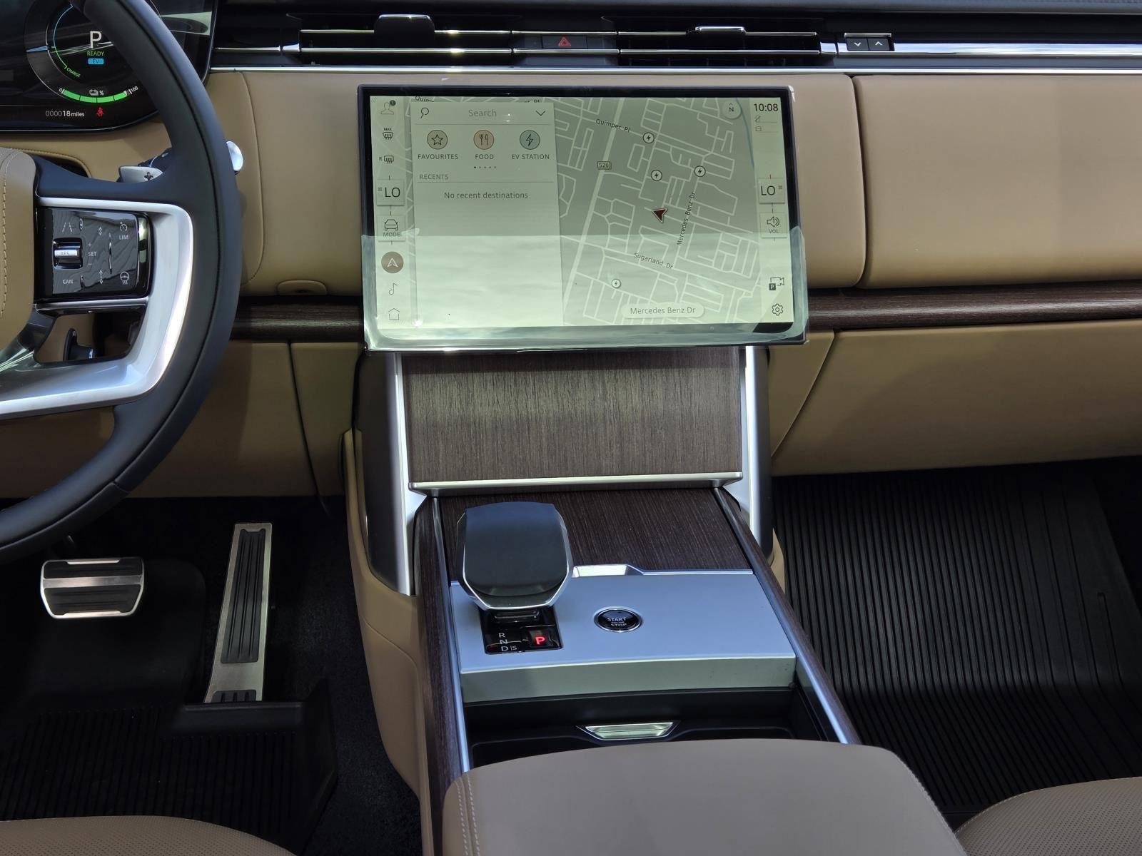 New 2026 Batumi Gold LAND ROVER SE PHEV image 37