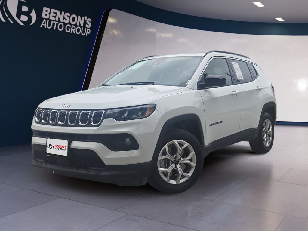Used 2026 White Jeep Latitude image 1