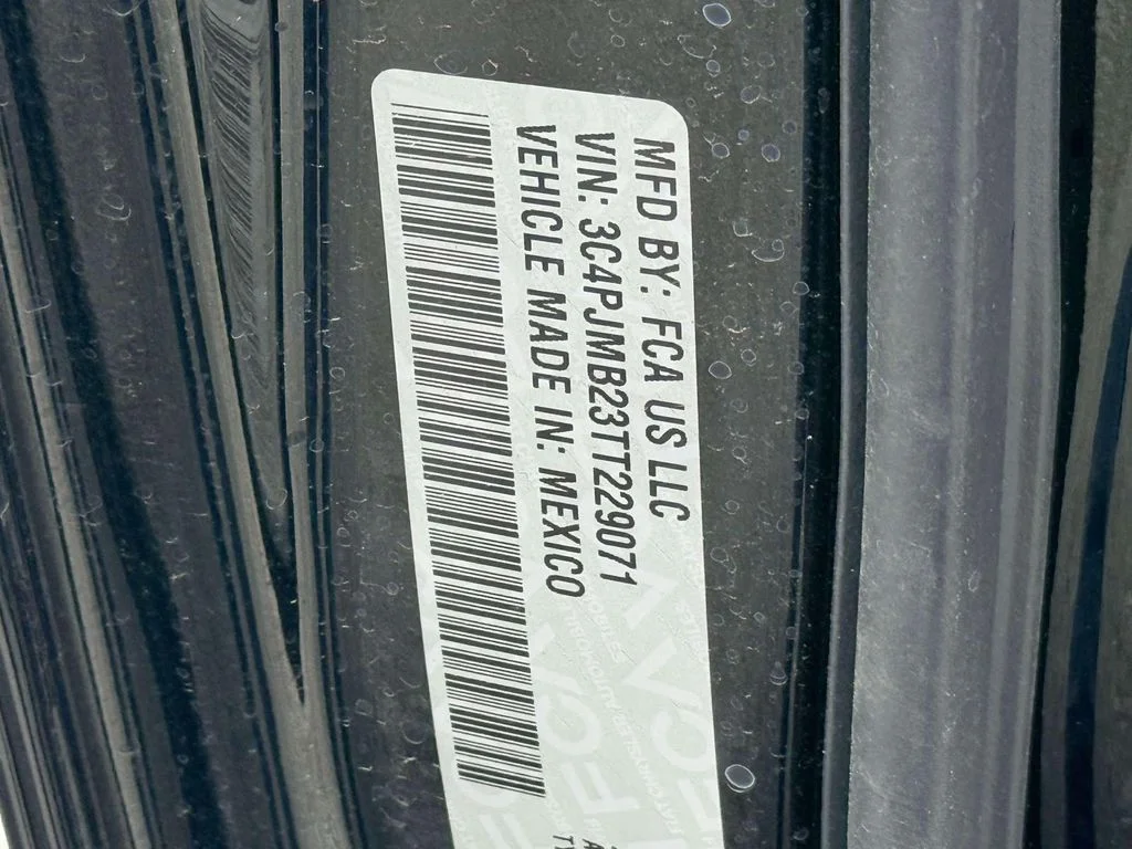 New 2026 Diamond Black Crystal Pearlcoat Jeep Limited image 17