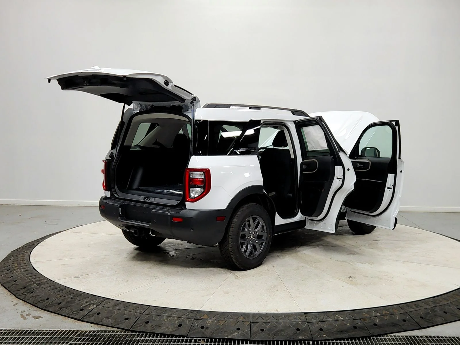 New 2026 Oxford White Ford Big Bend® image 15