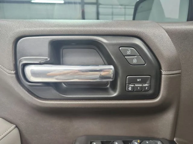 Used 2019 Gray GMC SLT image 41