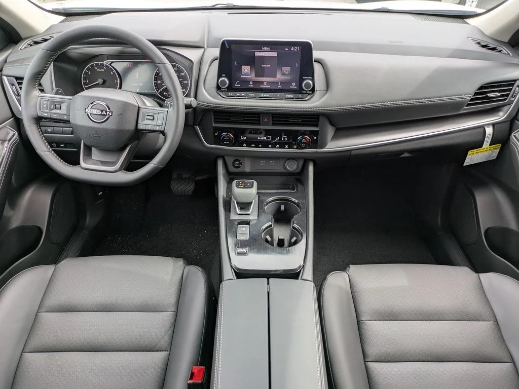 New 2026 Everest White Pearl TriCoat Nissan Dark Armor™ image 14