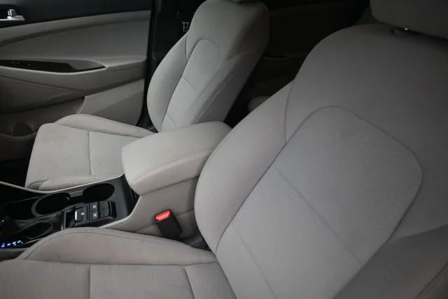 Used 2020 White Hyundai SEL image 17