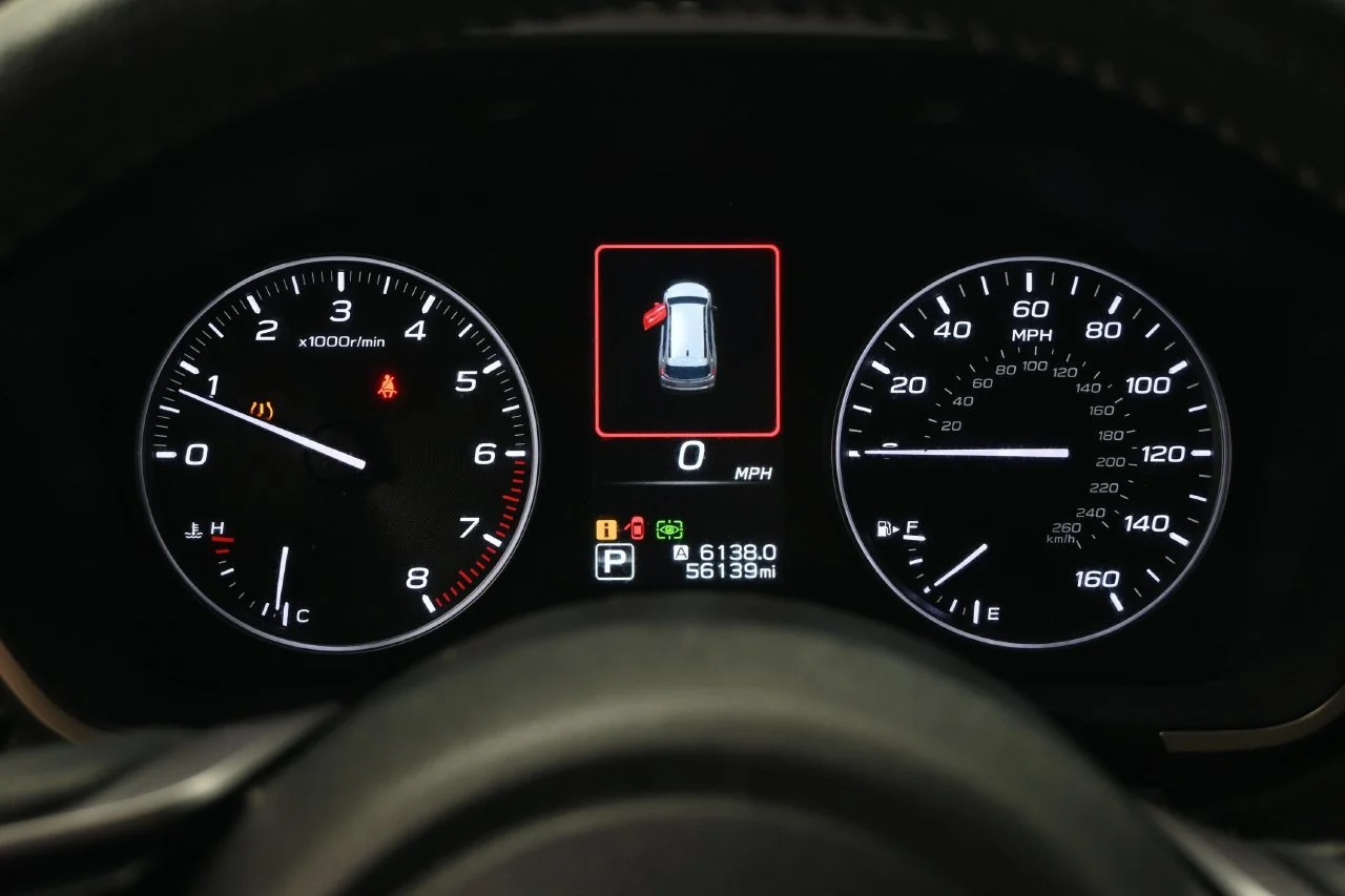 Used 2023 Crystal White Pearl Subaru Limited image 19