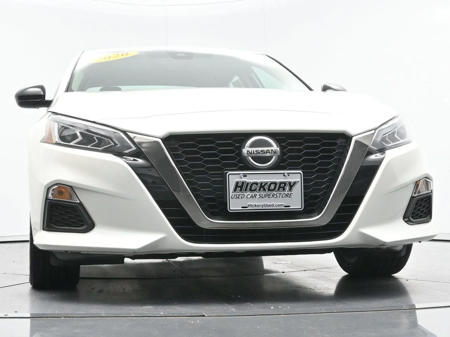 Used 2020 Pearl White Tricoat Nissan 2.5 SR image 46