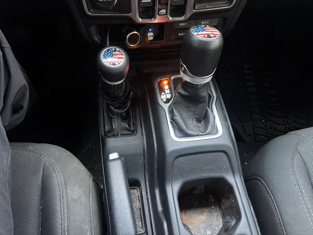 Used 2018 White Jeep Unlimited Sport S image 10