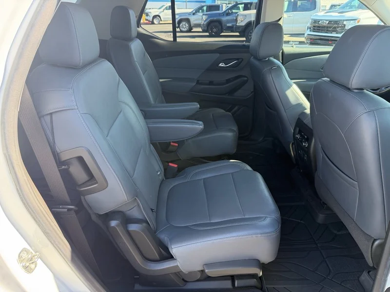 Used 2019 SUMMIT WHITE Chevrolet Premier image 21