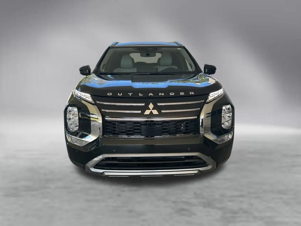 2025 Mitsubishi Outlander SEL Platinum Edition - Photo 14