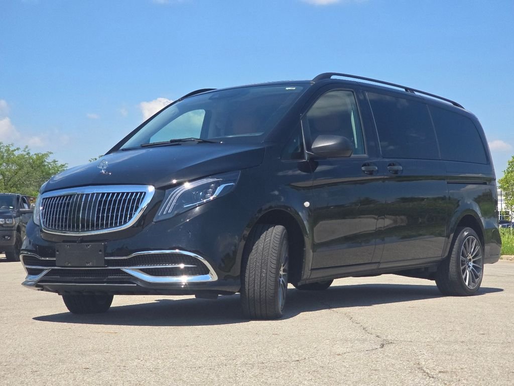Used 2023  Mercedes-Benz Passenger image 11