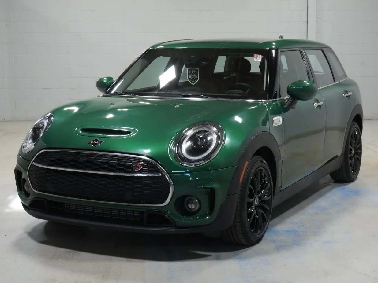 2023 MINI Clubman Cooper S's photo