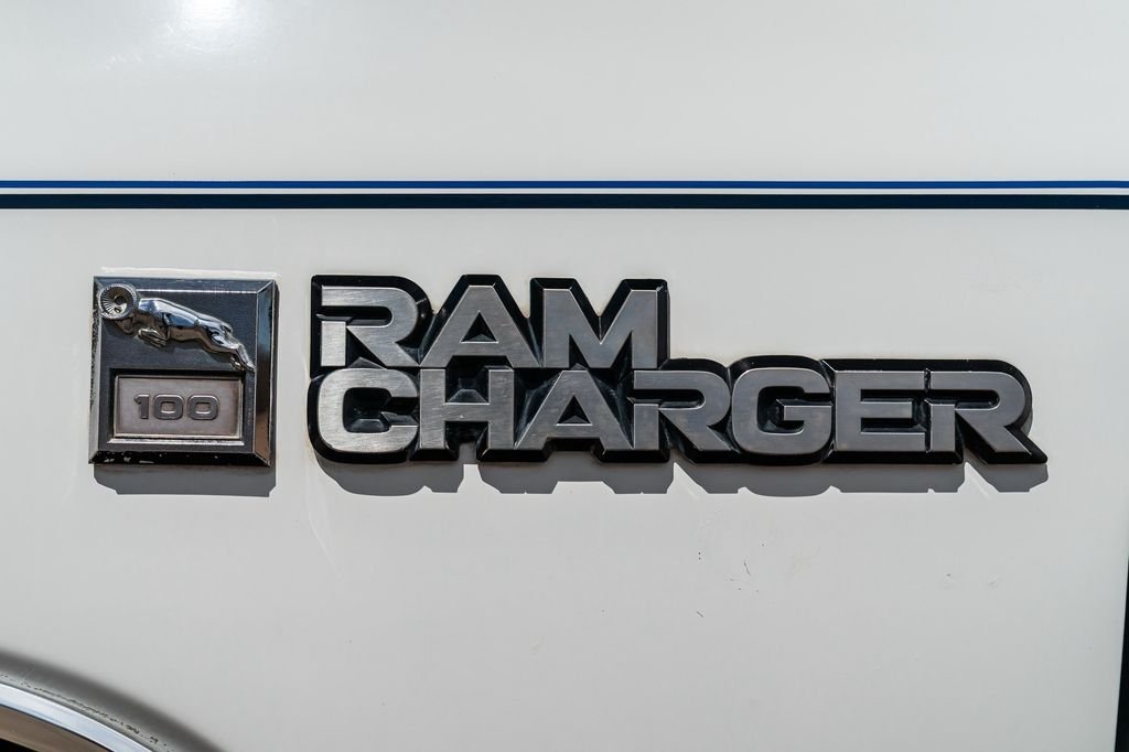 Used 1988  Dodge 100 image 45