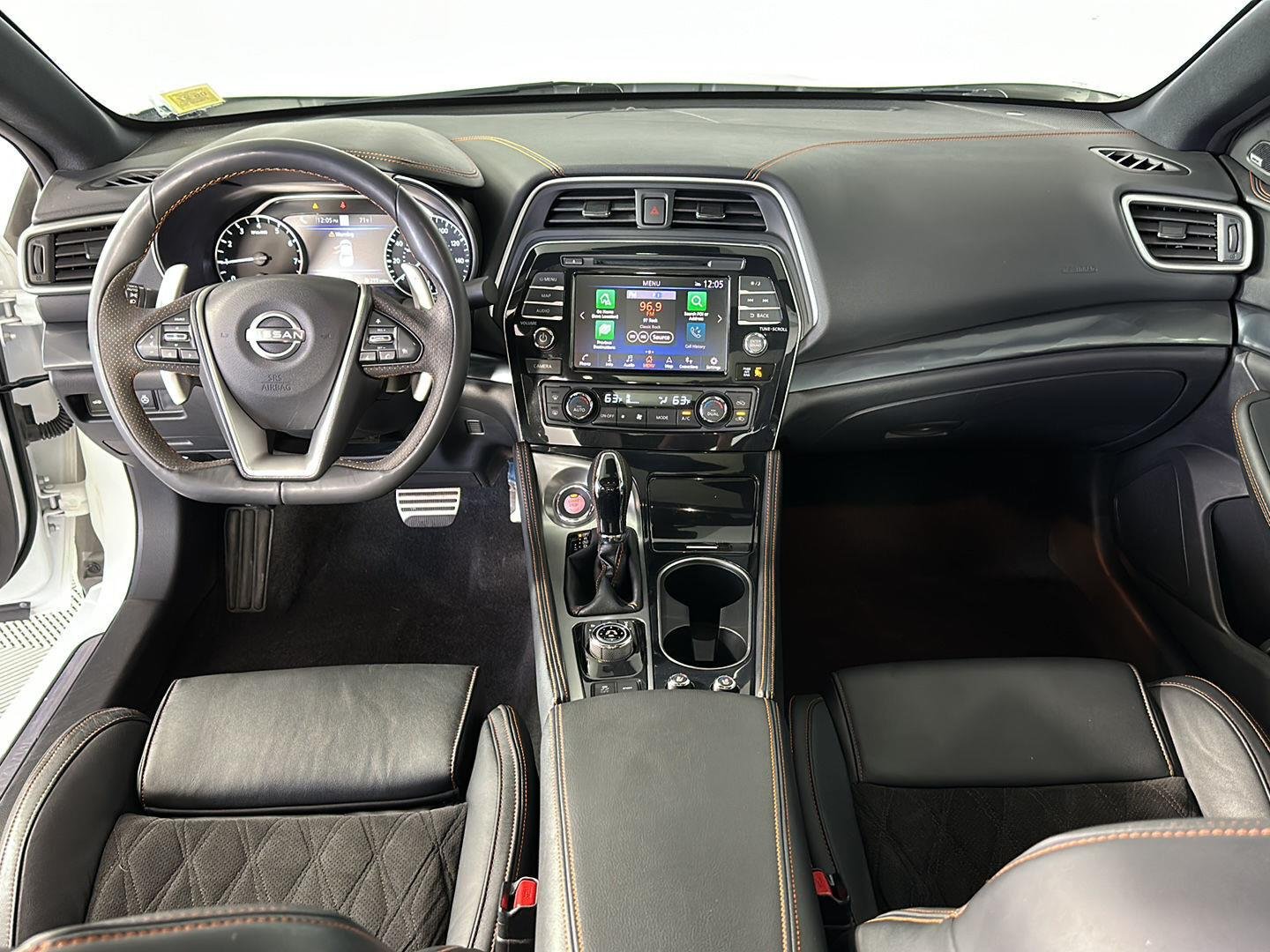 Used 2023 Pearl White Tricoat Nissan SR image 25