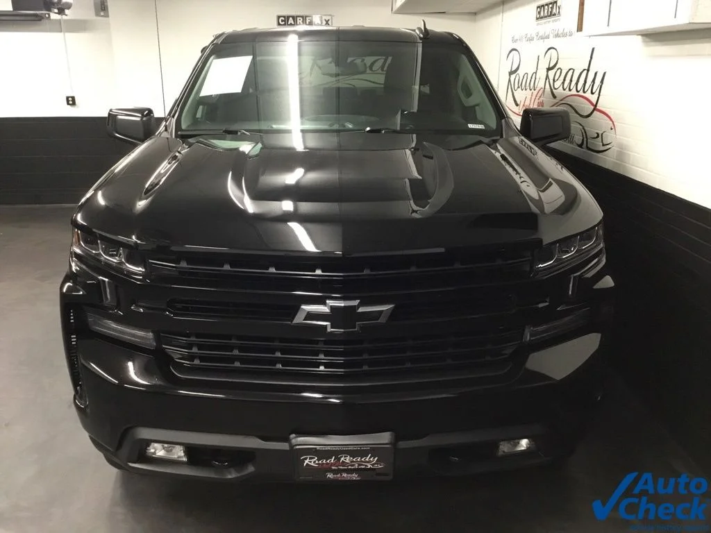 Used 2020 Black Chevrolet RST image 4