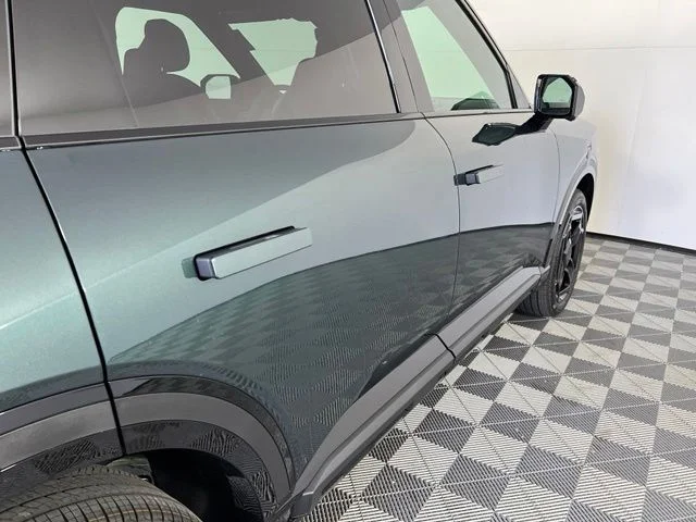New 2027 Black Kia X-Line SX image 9